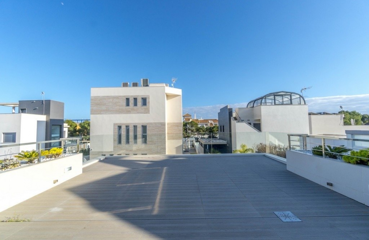 Resale - Villa - Orihuela Costa - Aguamarina