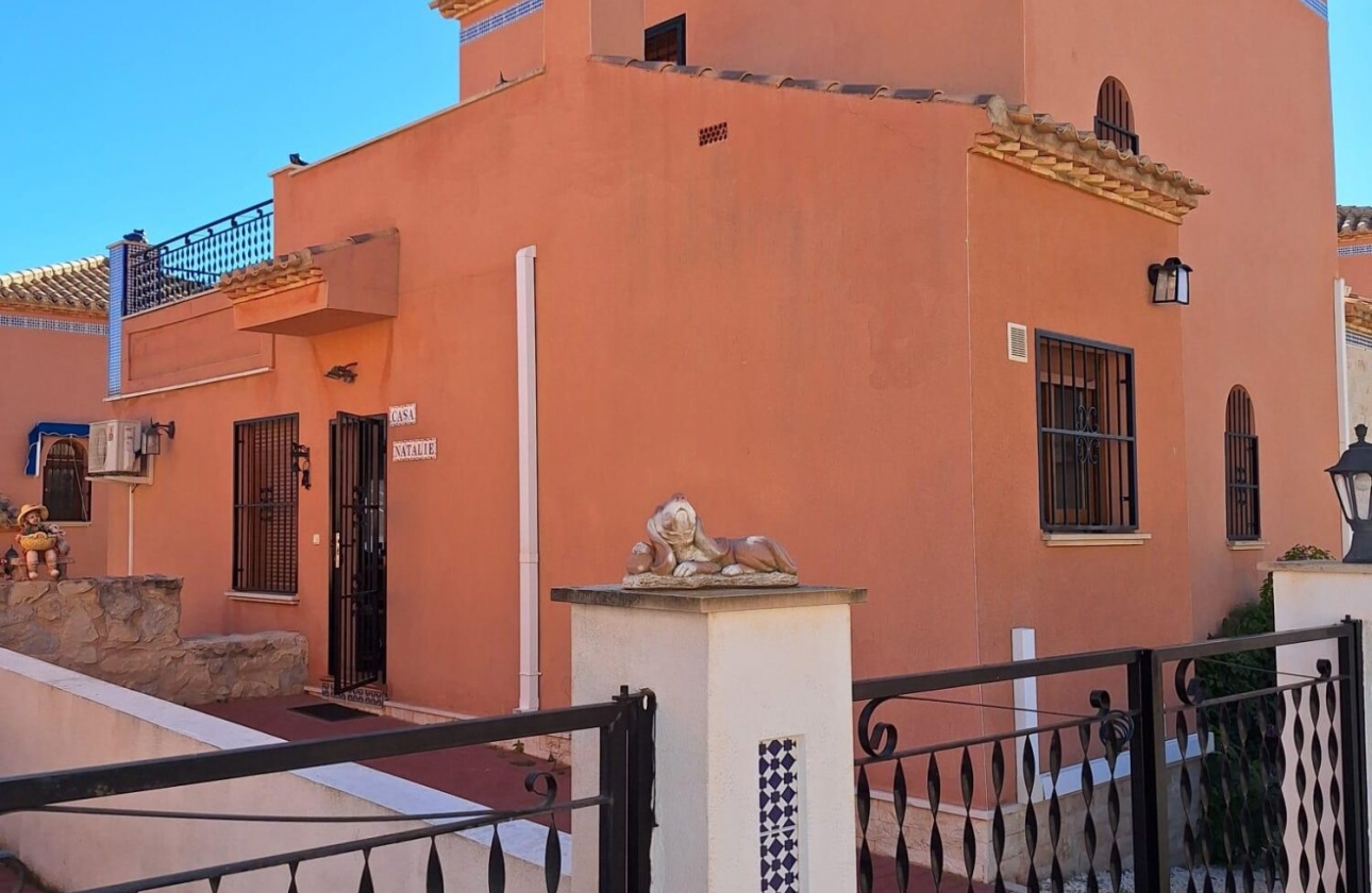 Resale - Villa - San Miguel de Salinas