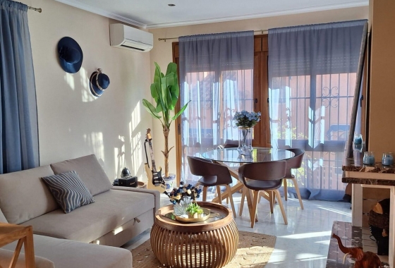 Resale - Villa - San Miguel de Salinas