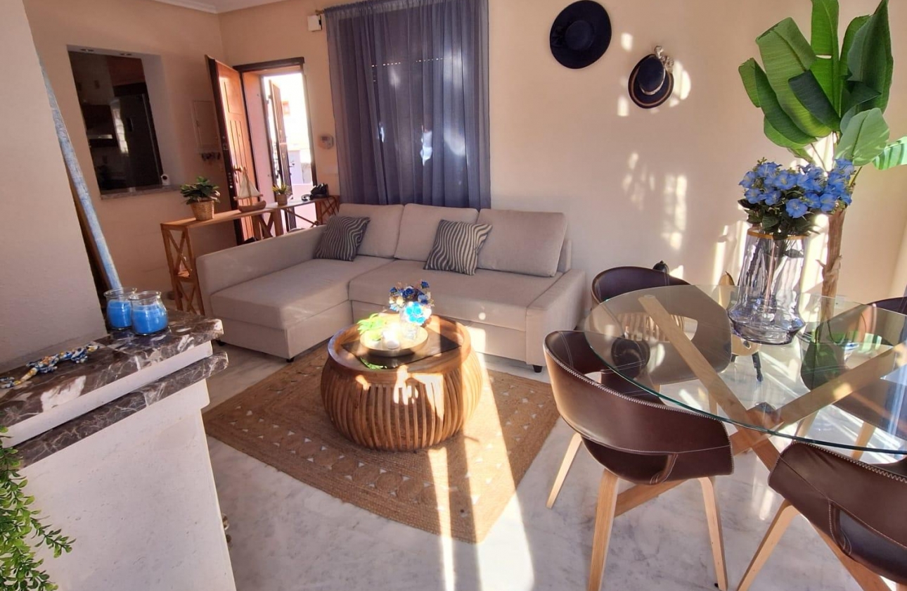 Resale - Villa - San Miguel de Salinas