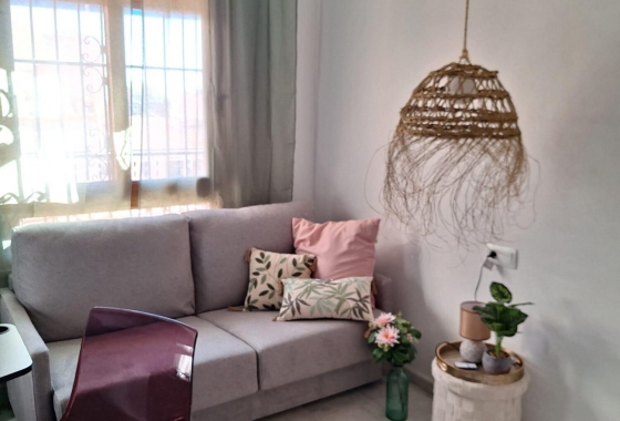 Resale - Villa - San Miguel de Salinas