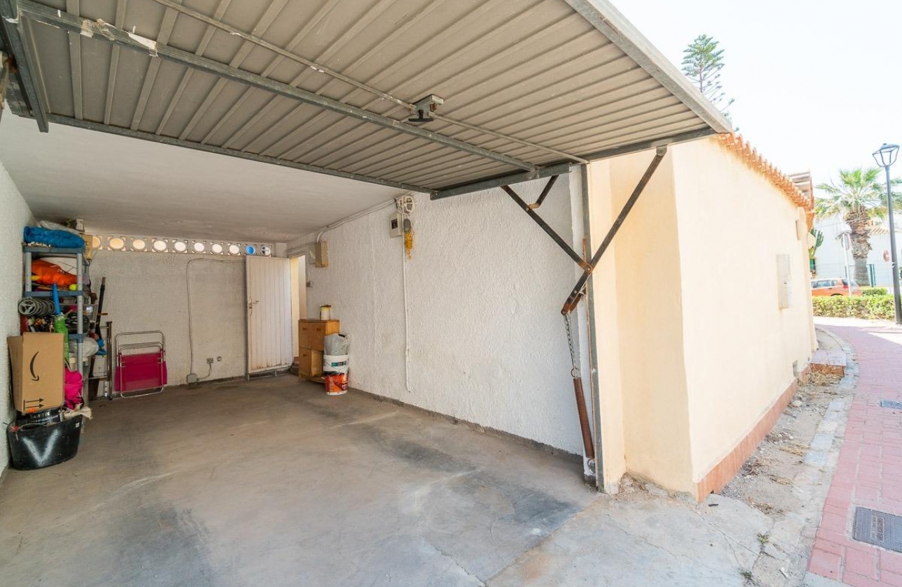 Resale - Villa - Torrevieja - Playa de la mata