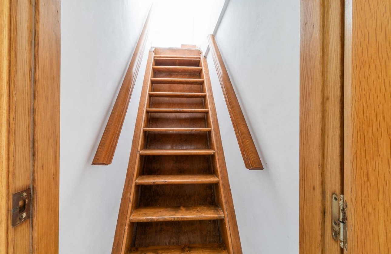 Resale - Villa - Torrevieja - Playa de la mata