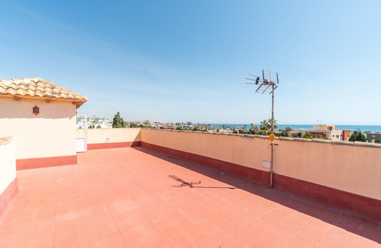 Resale - Villa - Torrevieja - Playa de la mata