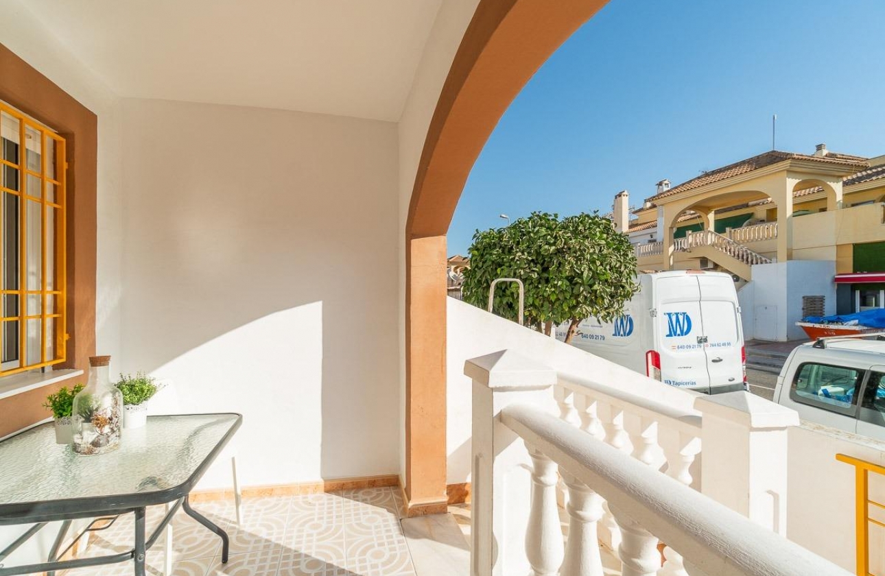 Resale - Villa - Torrevieja - El limonar