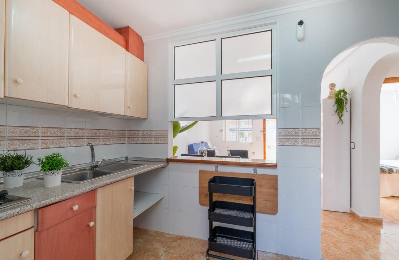 Resale - Villa - Torrevieja - El limonar