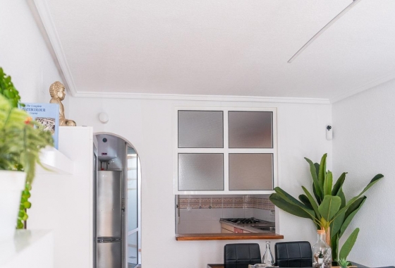 Resale - Villa - Torrevieja - El limonar