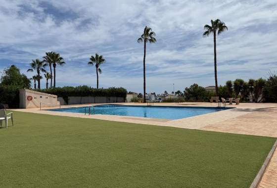 Resale - Villa - Orihuela Costa - Villamartín
