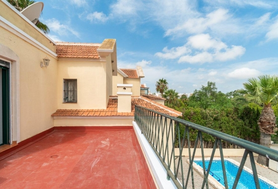 Resale - Villa - Orihuela Costa - Villamartín