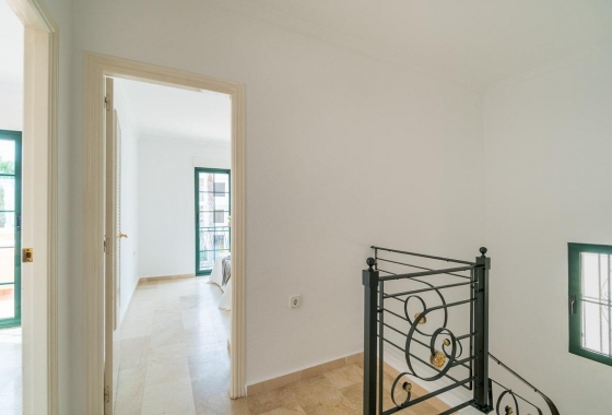 Resale - Villa - Orihuela Costa - Villamartín