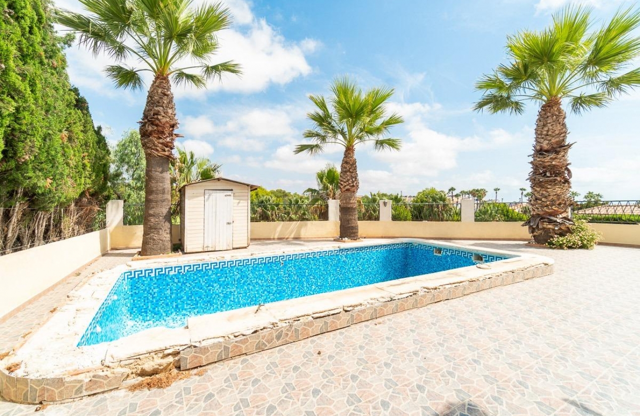 Resale - Villa - Orihuela Costa - Villamartín