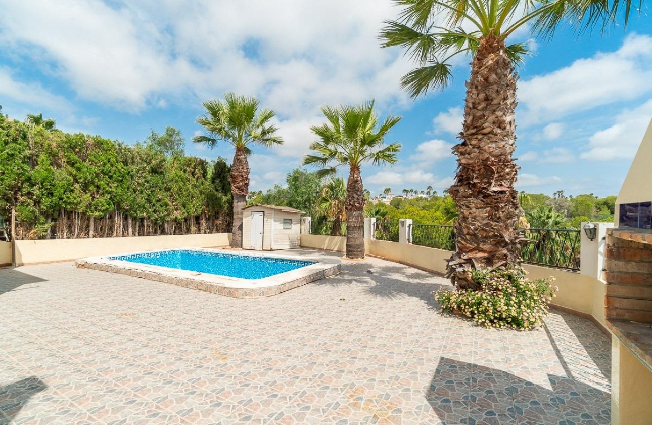 Resale - Villa - Orihuela Costa - Villamartín