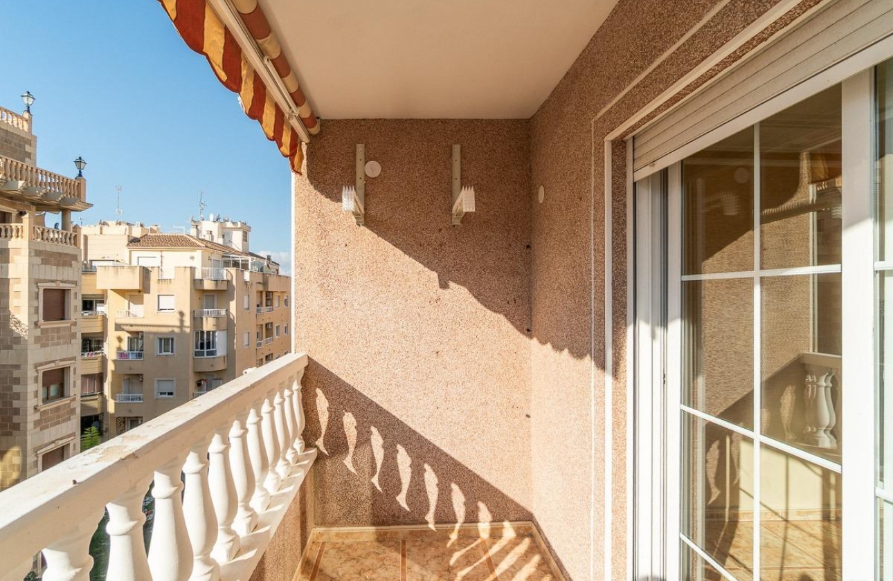 Resale - Apartment - Torrevieja - Centro