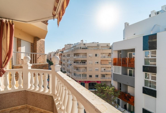 Resale - Apartment - Torrevieja - Centro