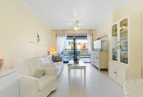Resale - Apartment - Orihuela Costa - Campoamor