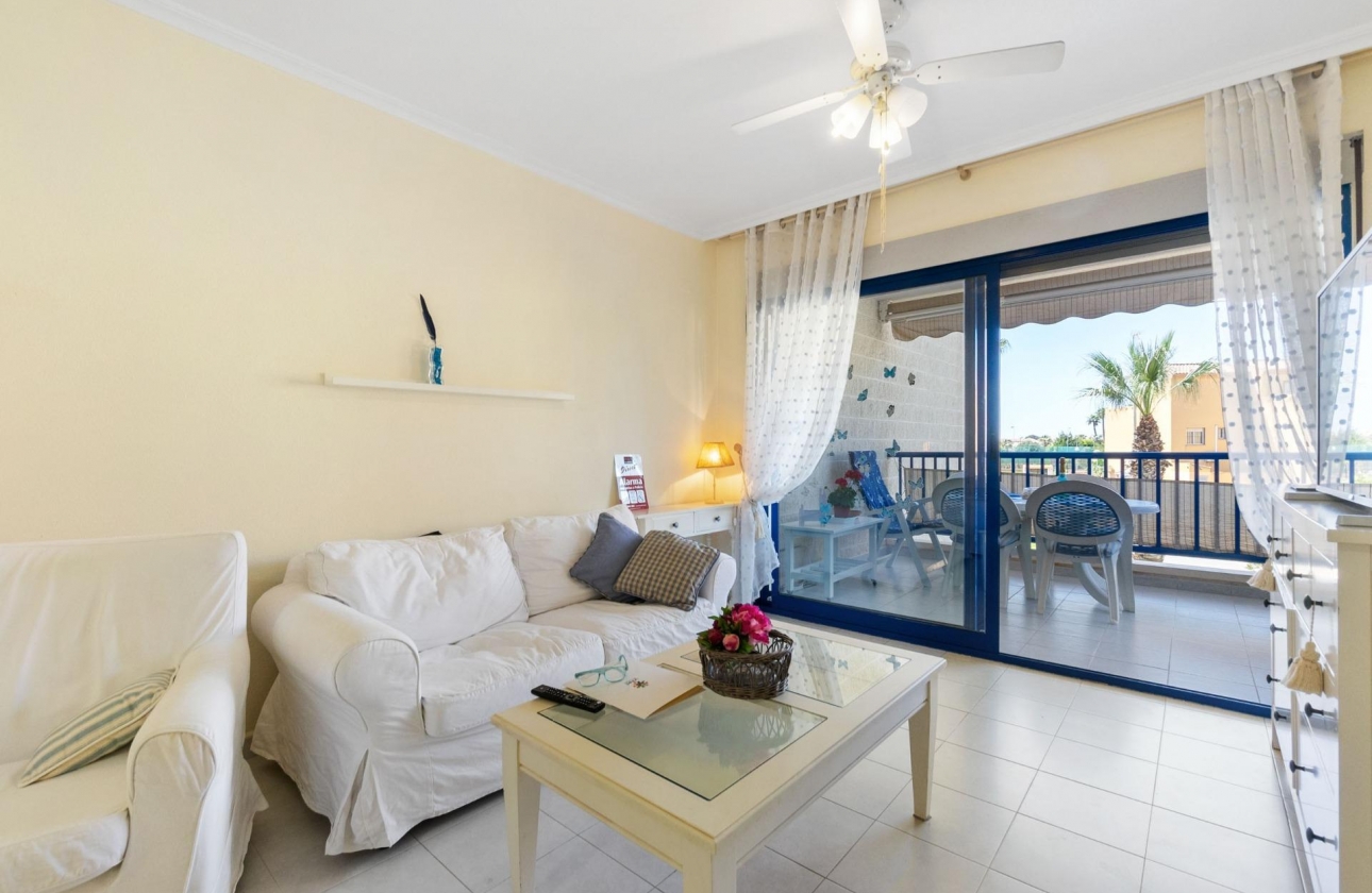 Resale - Apartment - Orihuela Costa - Campoamor