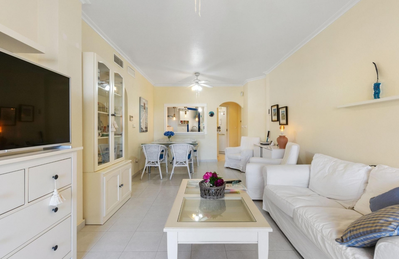 Resale - Apartment - Orihuela Costa - Campoamor