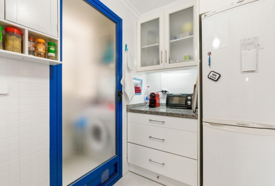 Resale - Apartment - Orihuela Costa - Campoamor