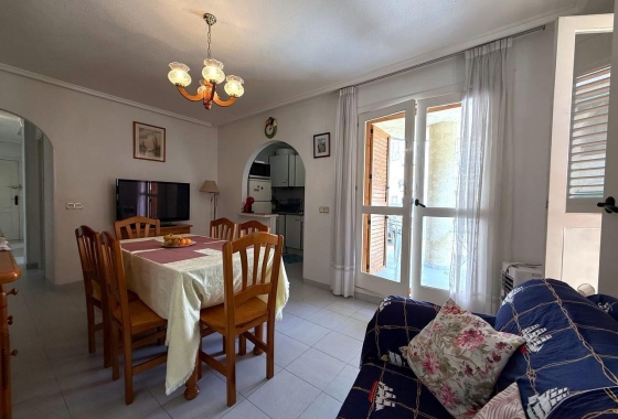 Resale - Apartment - Torrevieja - Acequion