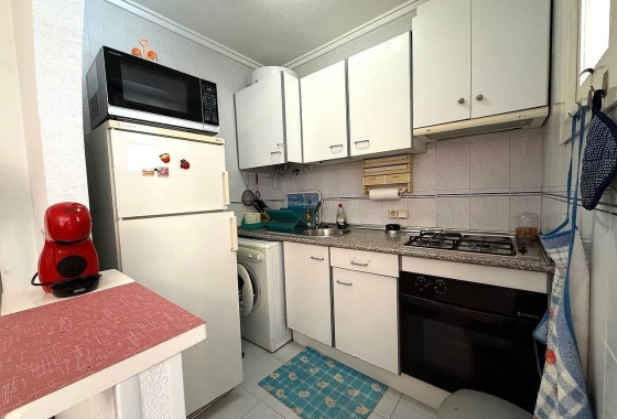 Resale - Apartment - Torrevieja - Acequion