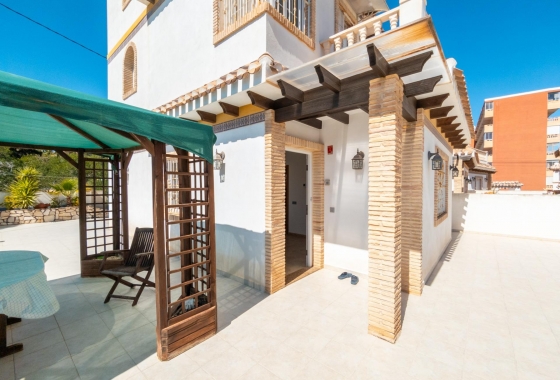 Resale - Villa - Torrevieja - La Mata