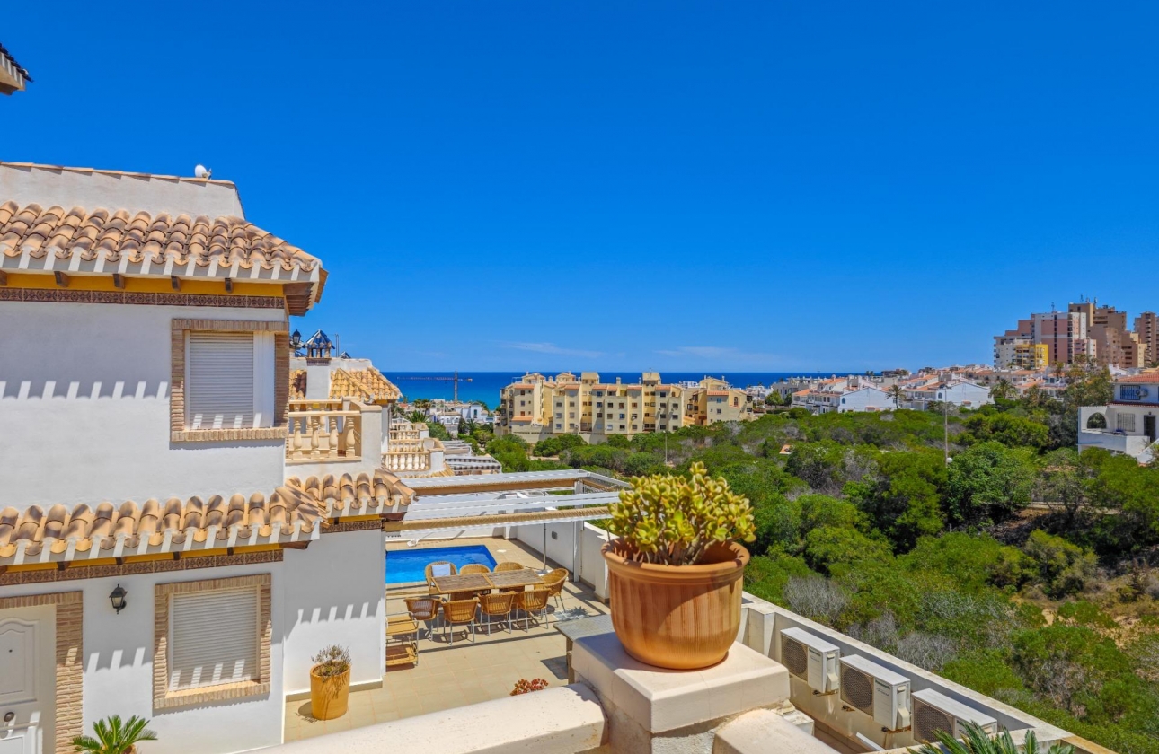 Resale - Villa - Torrevieja - La Mata