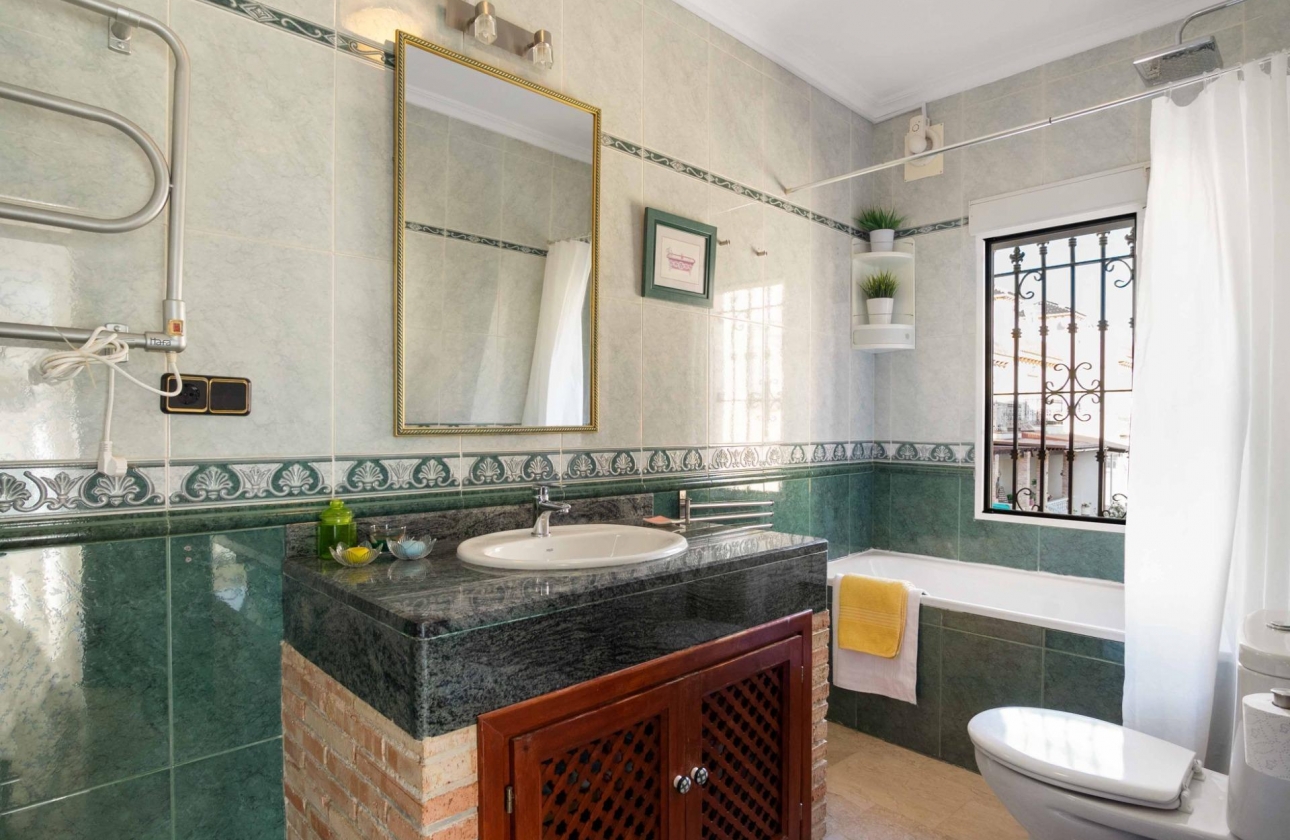 Resale - Semi-detached - Orihuela Costa - Los Almendros-La Florida