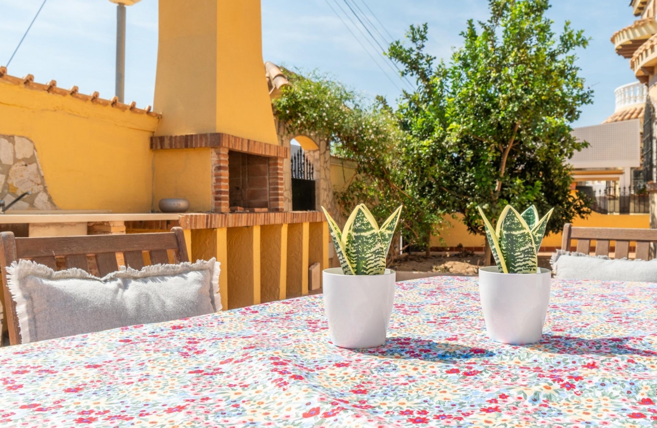 Resale - Semi-detached - Orihuela Costa - Los Almendros-La Florida