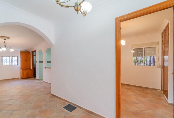 Resale - Commercial Unit - Torrevieja - Los Altos