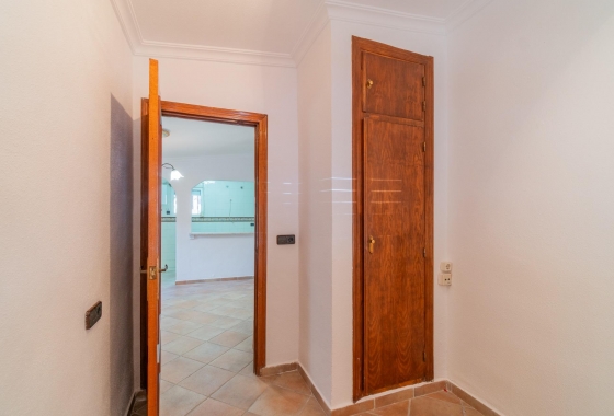 Resale - Commercial Unit - Torrevieja - Los Altos