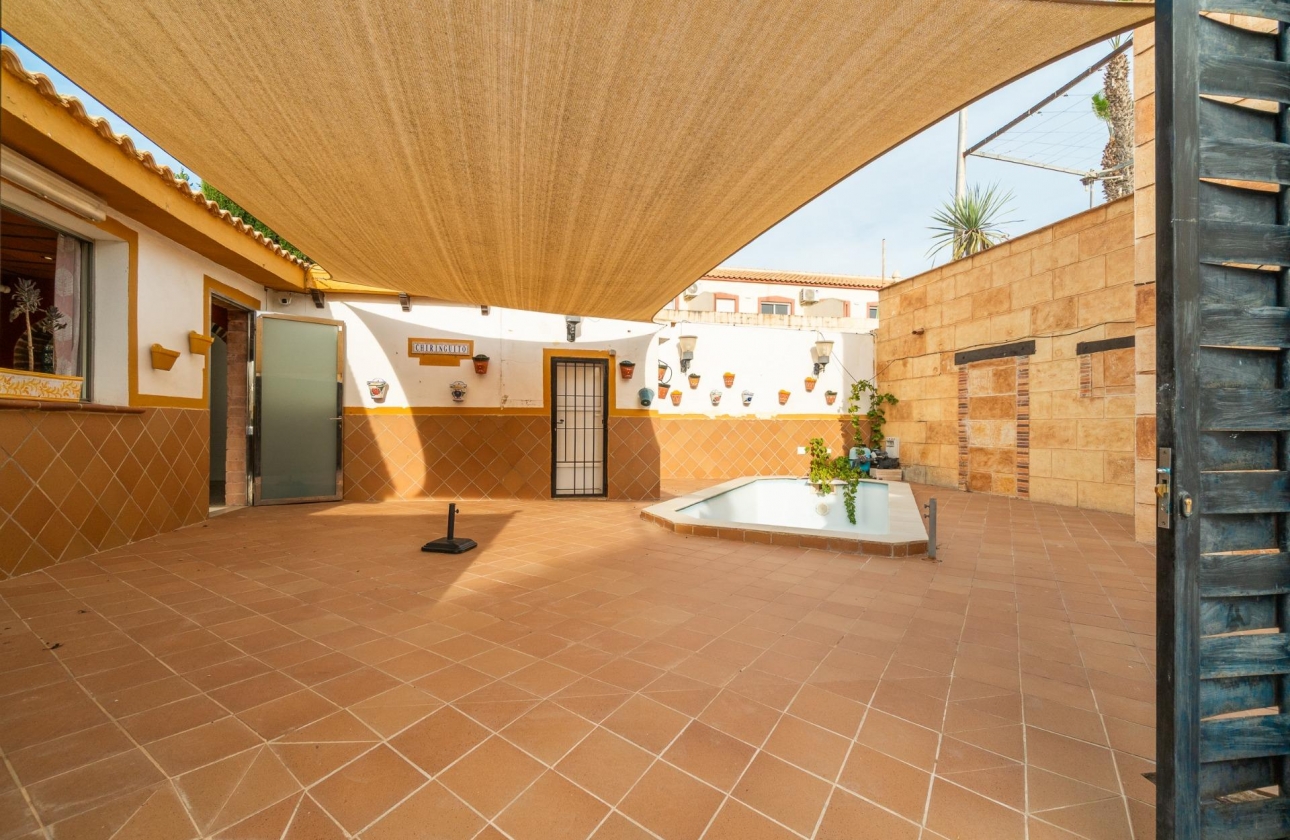 Resale - Commercial Unit - Torrevieja - Los Altos