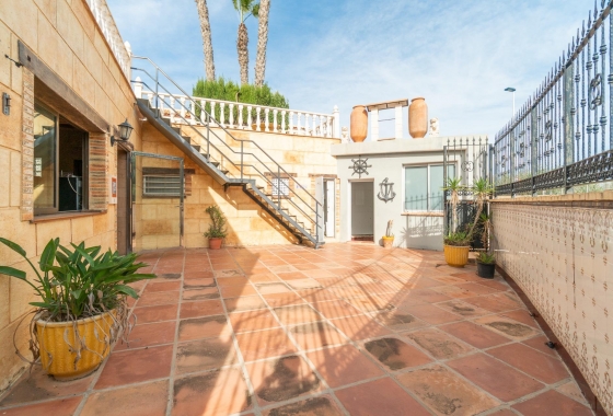 Resale - Commercial Unit - Torrevieja - Los Altos