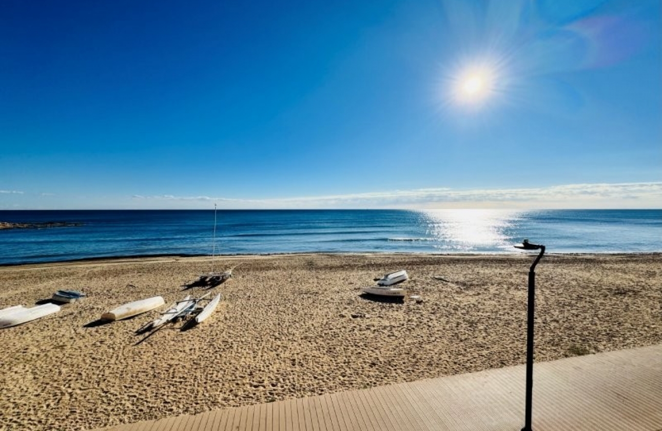Resale - Apartment - Torrevieja - La Mata