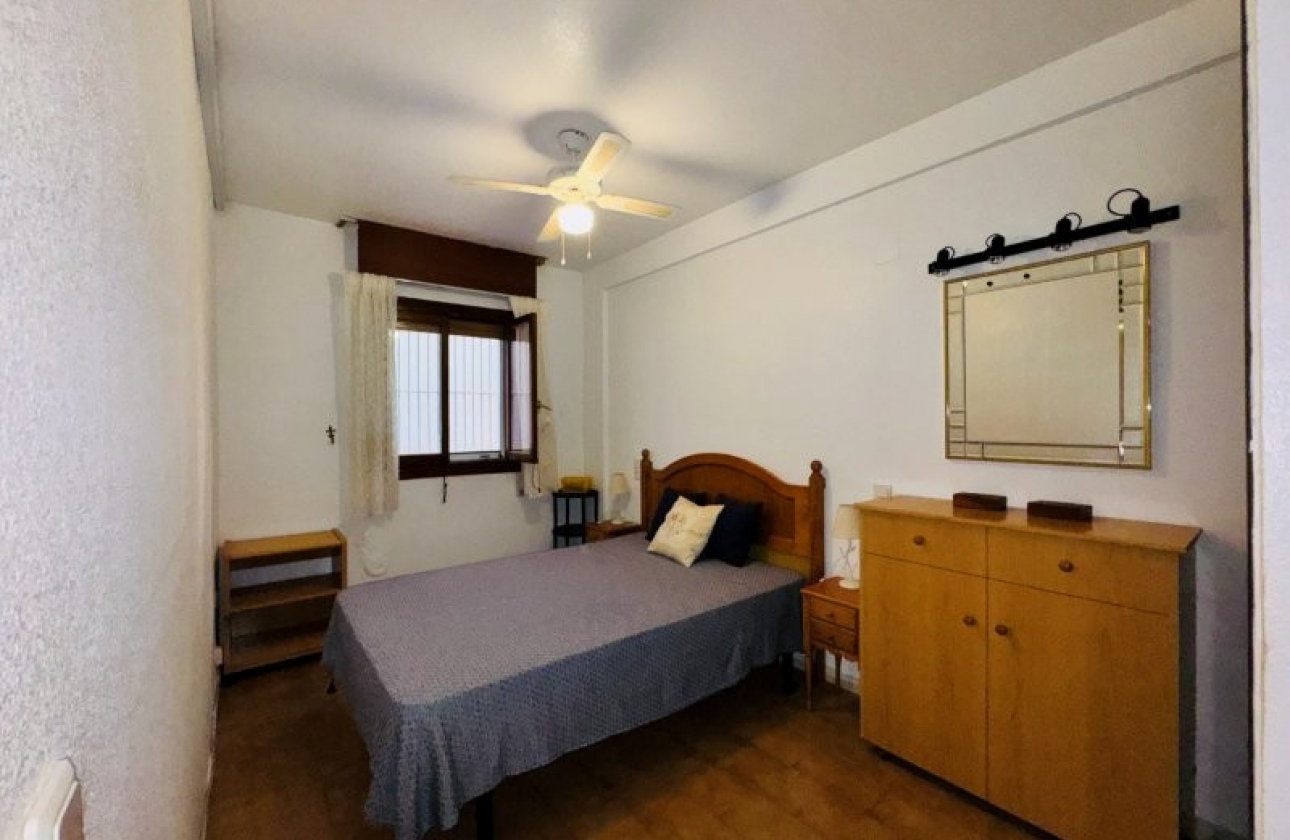 Resale - Apartment - Torrevieja - La Mata