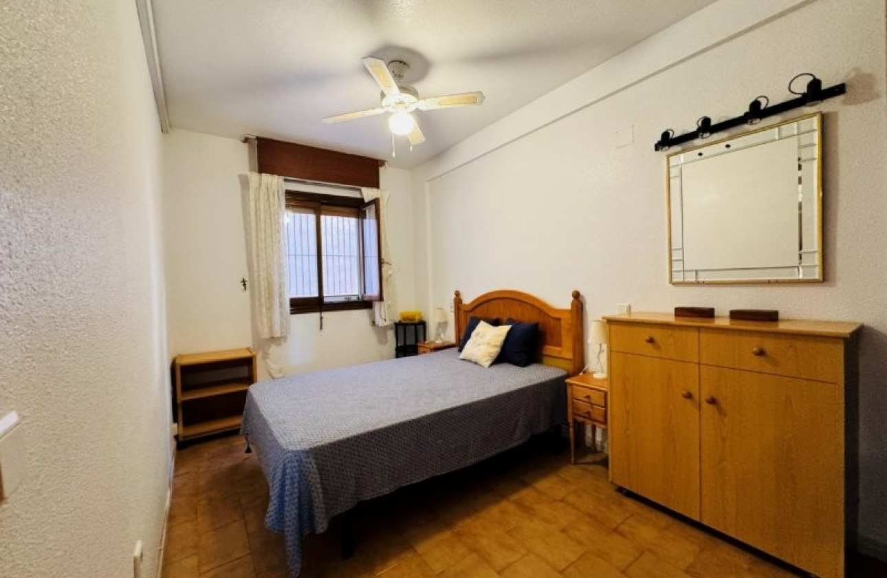 Resale - Apartment - Torrevieja - La Mata