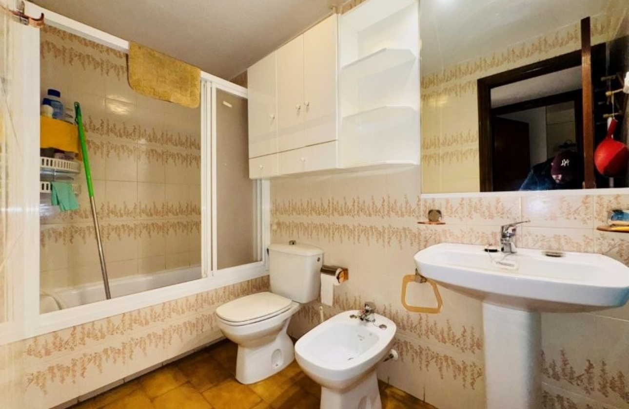 Resale - Apartment - Torrevieja - La Mata