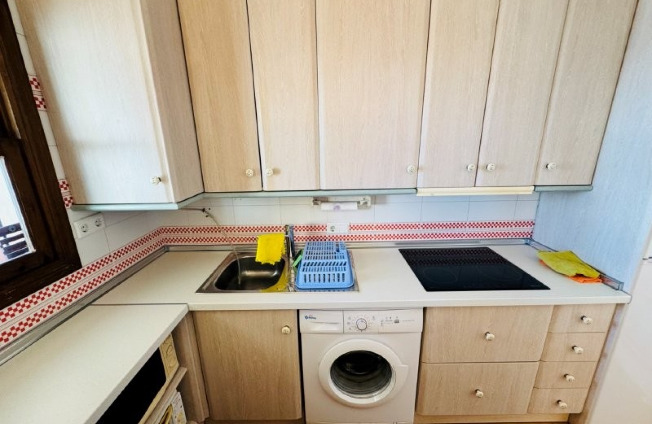 Resale - Apartment - Torrevieja - La Mata