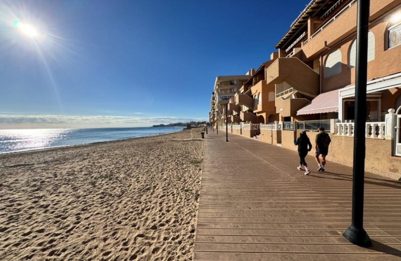 Resale - Apartment - Torrevieja - La Mata