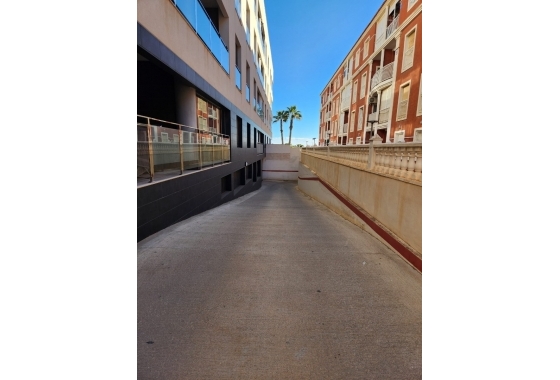 Resale - Apartment - Torrevieja - La Mata