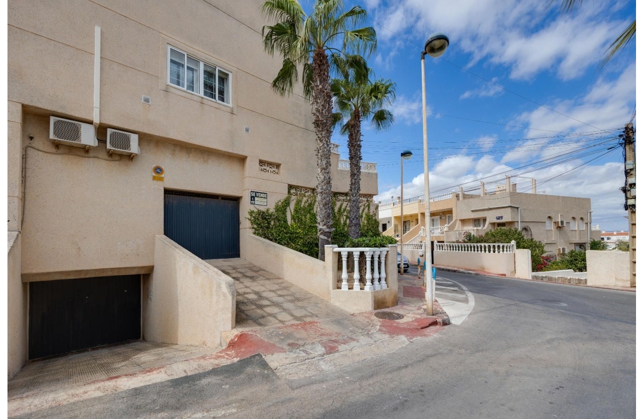 Resale - Apartment - Torrevieja - La Mata