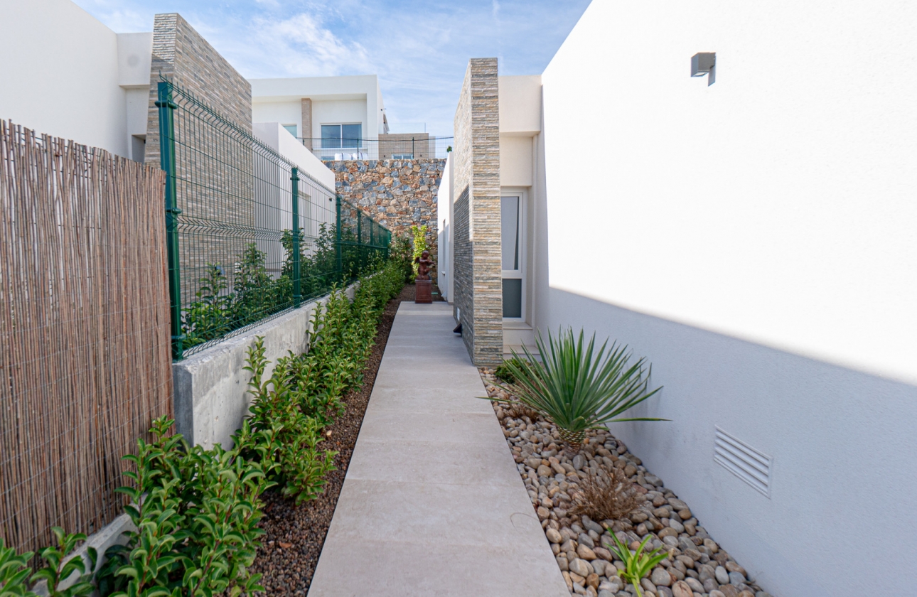 Resale - Villa - Algorfa - La Finca