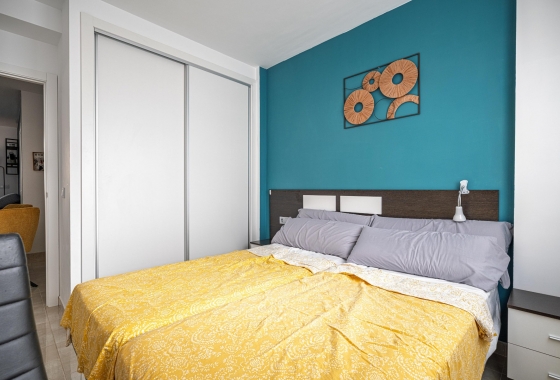 Resale - Apartment - Orihuela Costa - Cabo Roig