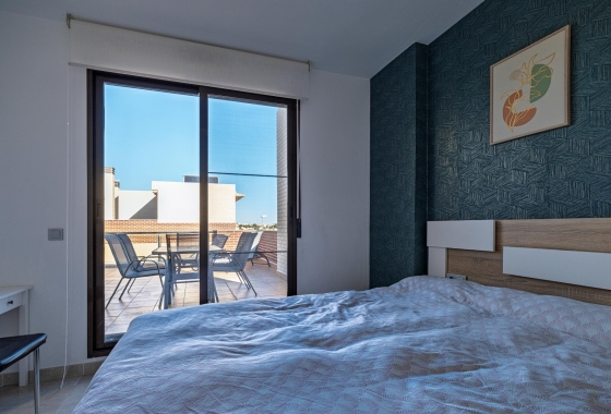 Resale - Apartment - Orihuela Costa - Cabo Roig