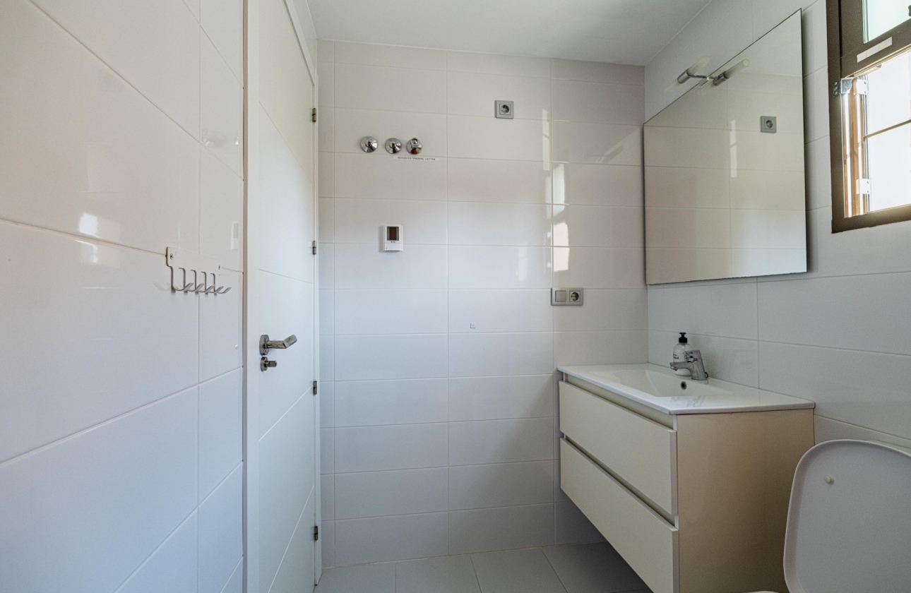 Resale - Apartment - Orihuela Costa - Cabo Roig