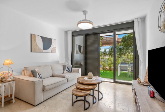 Resale - Apartment - Orihuela Costa - Campoamor