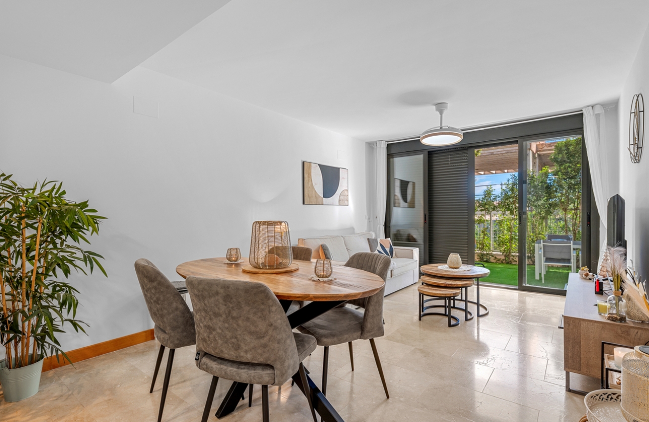 Resale - Apartment - Orihuela Costa - Campoamor