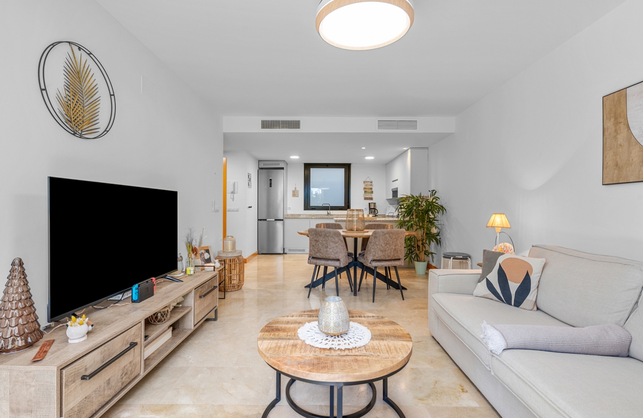 Resale - Apartment - Orihuela Costa - Campoamor