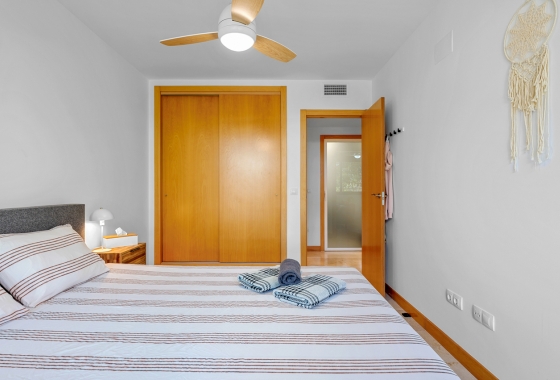 Resale - Apartment - Orihuela Costa - Campoamor