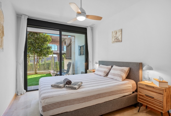 Resale - Apartment - Orihuela Costa - Campoamor