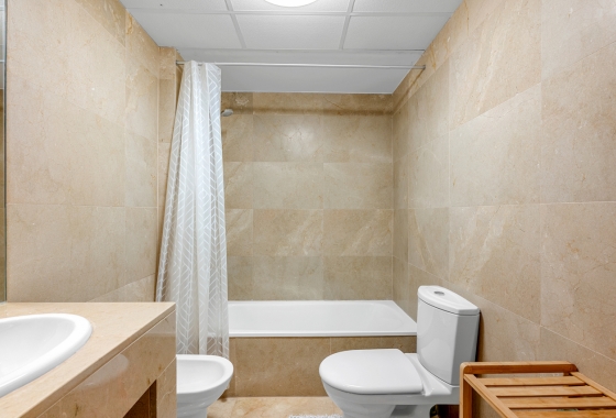 Resale - Apartment - Orihuela Costa - Campoamor